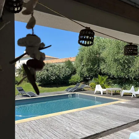 Maison 2 Avec Piscine Proche Golf Hébergement de vacances *